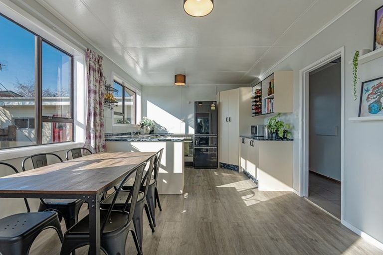 Photo of property in 12a Russell Street, Feilding, 4702