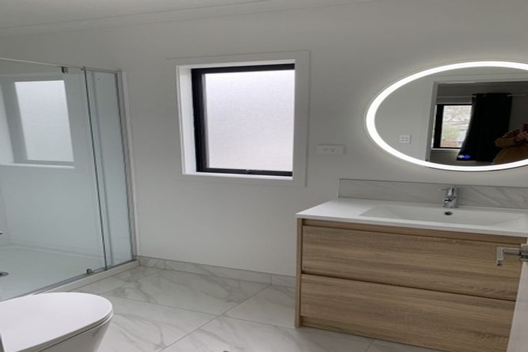 Photo of property in 2 Carrington Avenue, Hillcrest, Hamilton, 3216