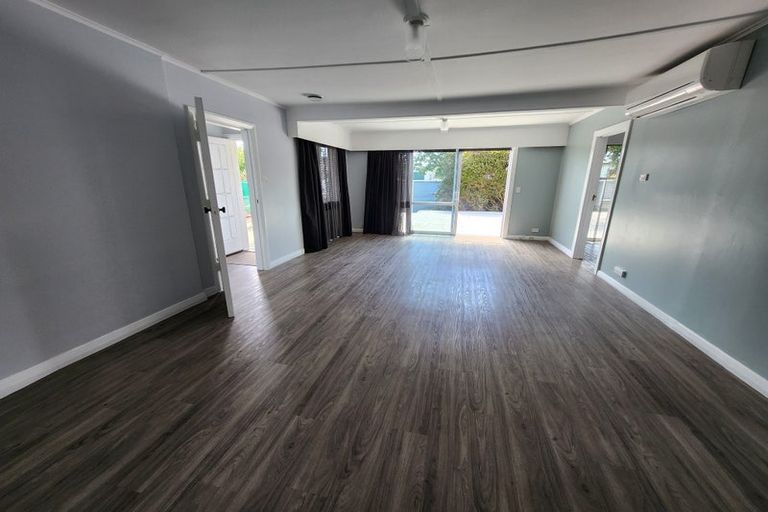 Photo of property in 15 Queen Street, Winton, 9720