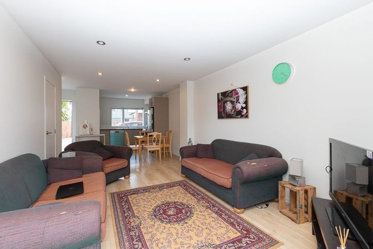 Photo of property in 2/4 Littler Place, Hamilton East, Hamilton, 3216