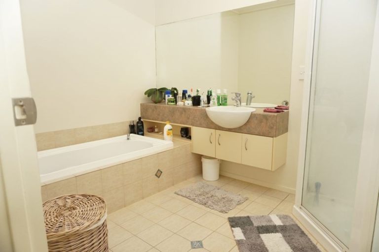 Photo of property in 64 Ksenia Drive, Flat Bush, Auckland, 2019