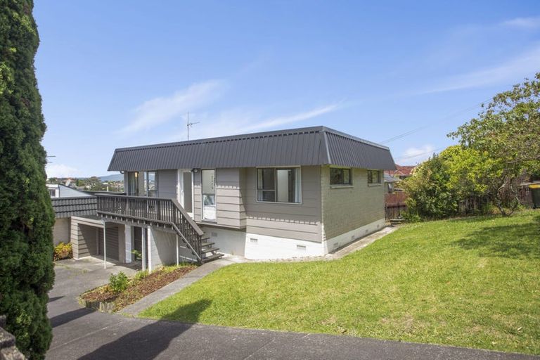 Photo of property in 1/125 Forrest Hill Road, Forrest Hill, Auckland, 0620