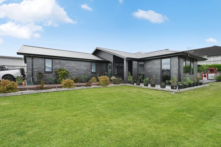 Photo of property in 23 Waireka Road, Rototuna North, Hamilton, 3210