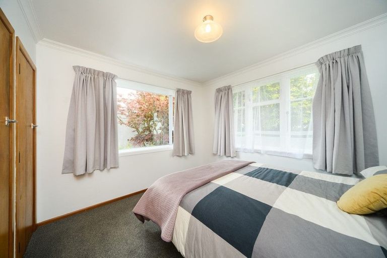 Photo of property in 32 Parkland Crescent, Terrace End, Palmerston North, 4410