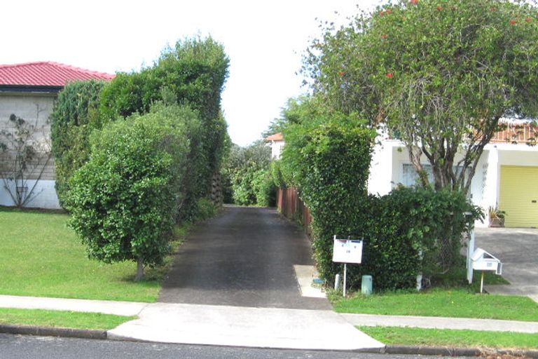 Photo of property in 2/28 Priestley Drive, Bucklands Beach, Auckland, 2014