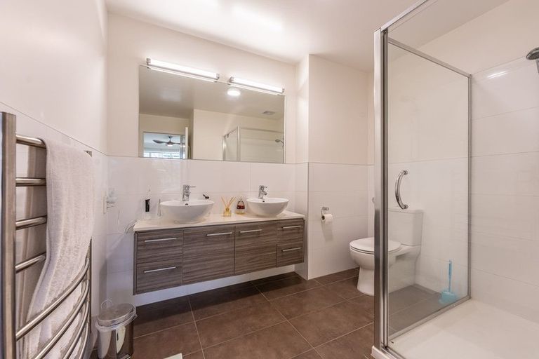 Photo of property in 19 Parkside Drive, Orewa, 0931