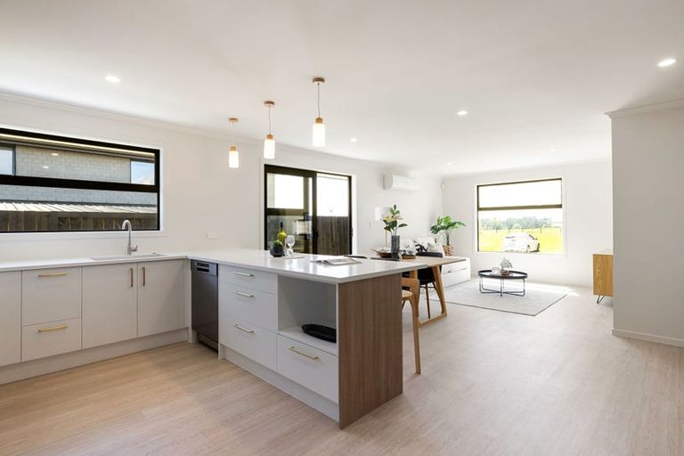 Photo of property in 10 Oralee Terrace, Peacocke, Hamilton, 3206