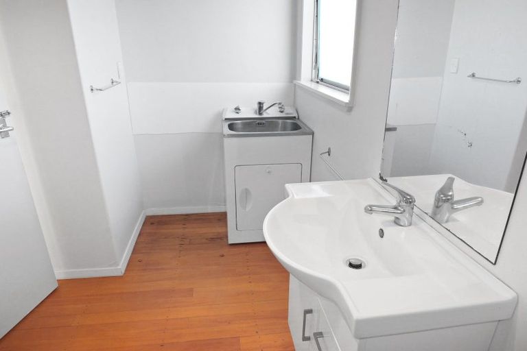 Photo of property in 11 Chaffey Street, Foxton Beach, Foxton, 4815