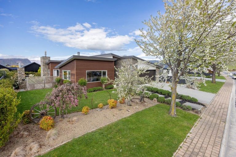 Photo of property in 57 Kelliher Drive, Wanaka, 9305
