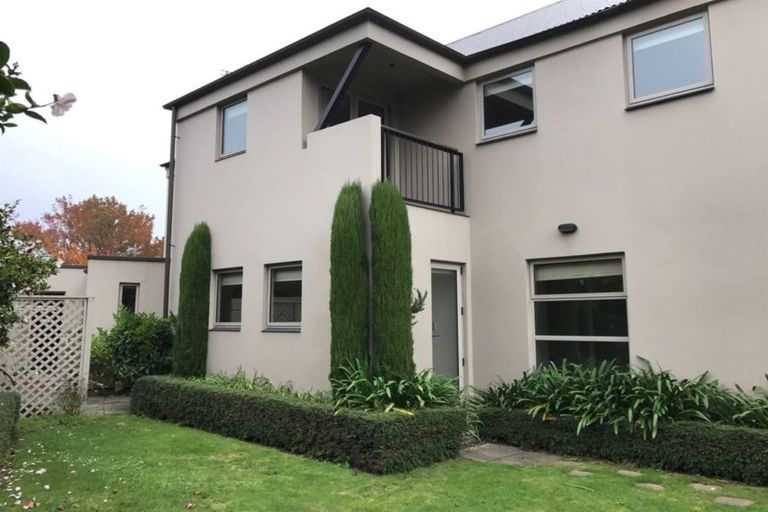 Photo of property in 2/37 Poynder Avenue, Merivale, Christchurch, 8014