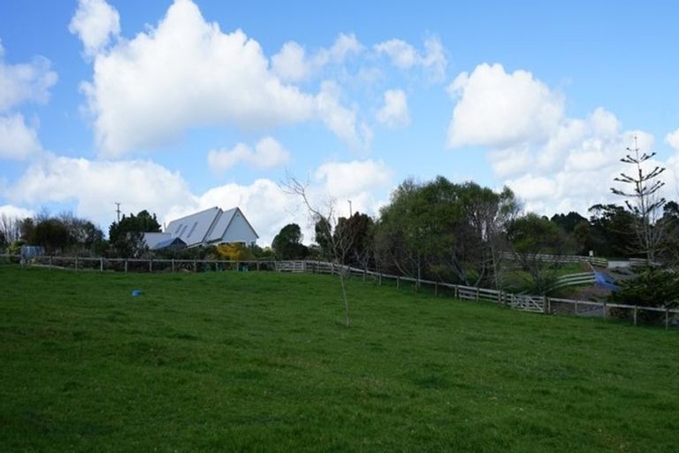 Photo of property in 213 Maxted Road, Bombay, 2579