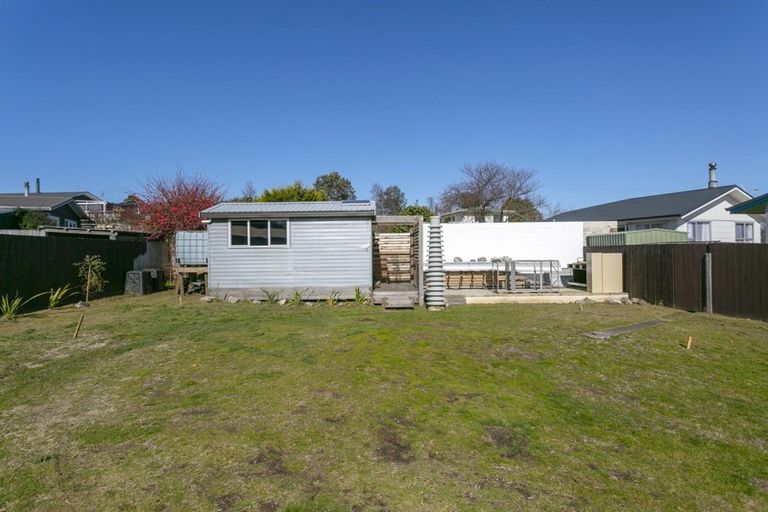 Photo of property in 20a Frederick Street, Two Mile Bay, Taupo, 3330
