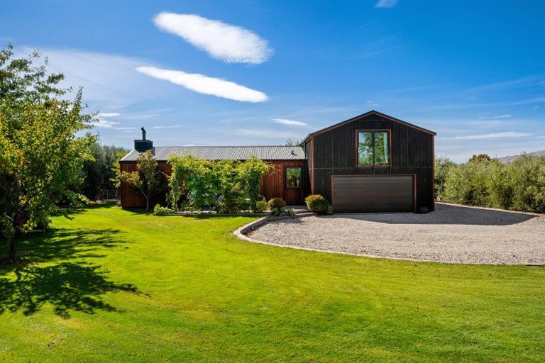 Photo of property in 1 Riesling Way, Cromwell, 9310