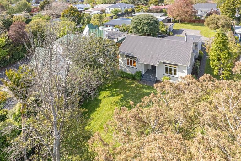 Photo of property in 12 Tregarth Street, Saint Johns Hill, Whanganui, 4501