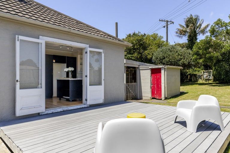 Photo of property in 10 Chard Street, Westown, New Plymouth, 4310