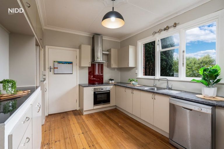 Photo of property in 2 Springhill Road, Mornington, Dunedin, 9011