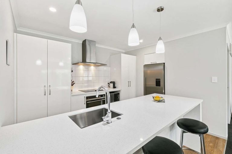 Photo of property in 24 Harding Drive, Papamoa Beach, Papamoa, 3118