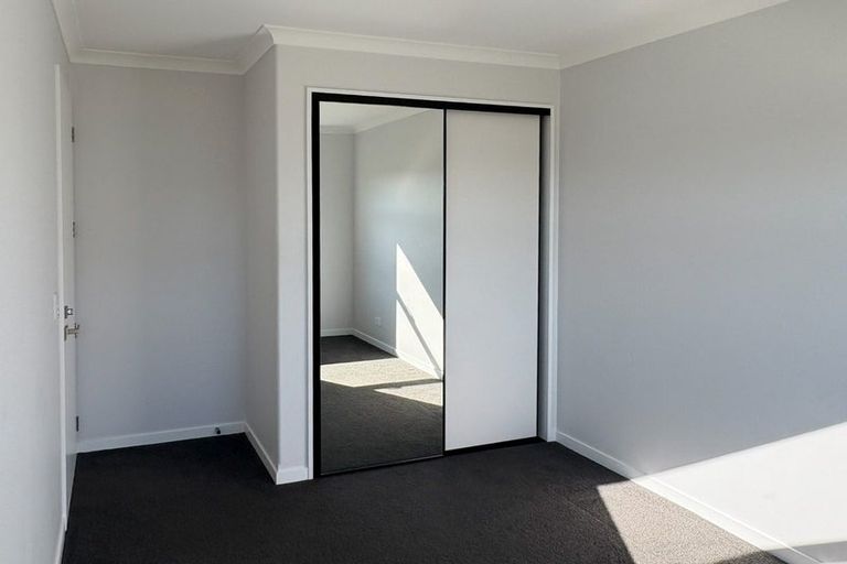 Photo of property in 16 Koral Lane, Broomfield, Christchurch, 8042