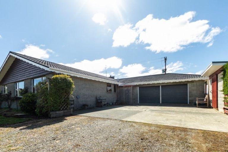 Photo of property in 80 Centre Bush Otapiri Road, Centre Bush, Winton, 9782