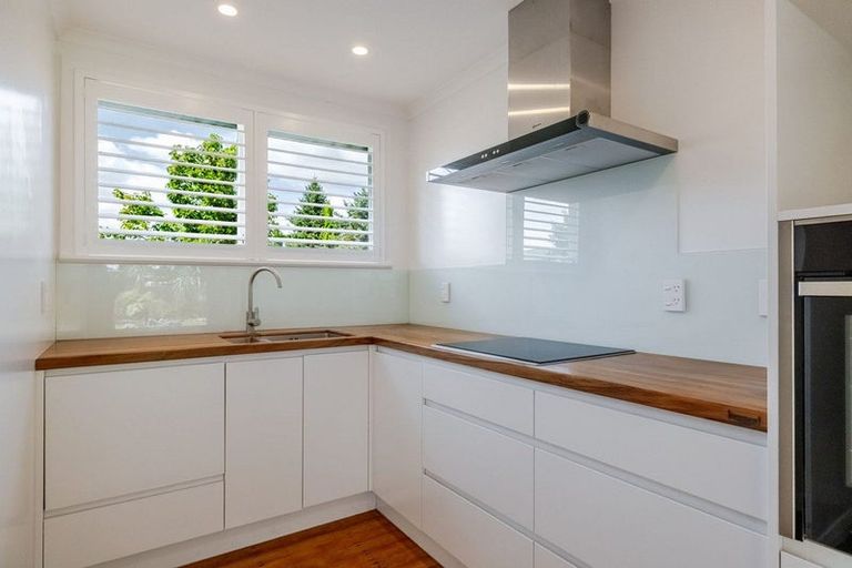 Photo of property in 23 Tilbury Avenue, Hokowhitu, Palmerston North, 4410