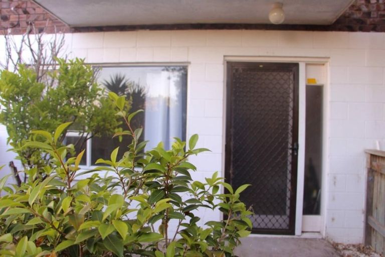 Photo of property in 5/48 Mcleod Road, Henderson, Auckland, 0612