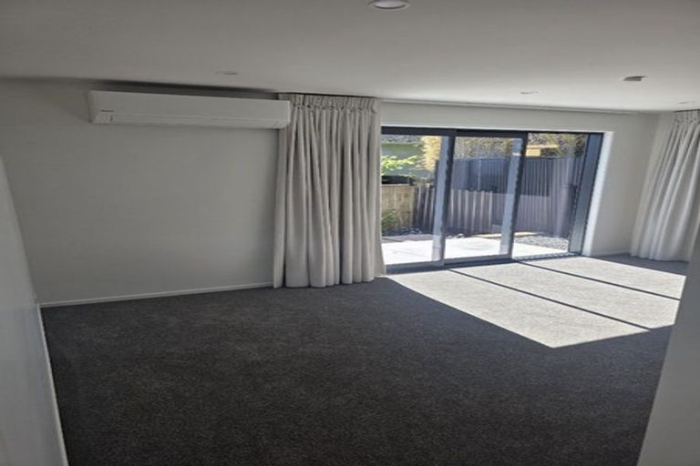 Photo of property in 452a Saint Aubyn Street, Moturoa, New Plymouth, 4310