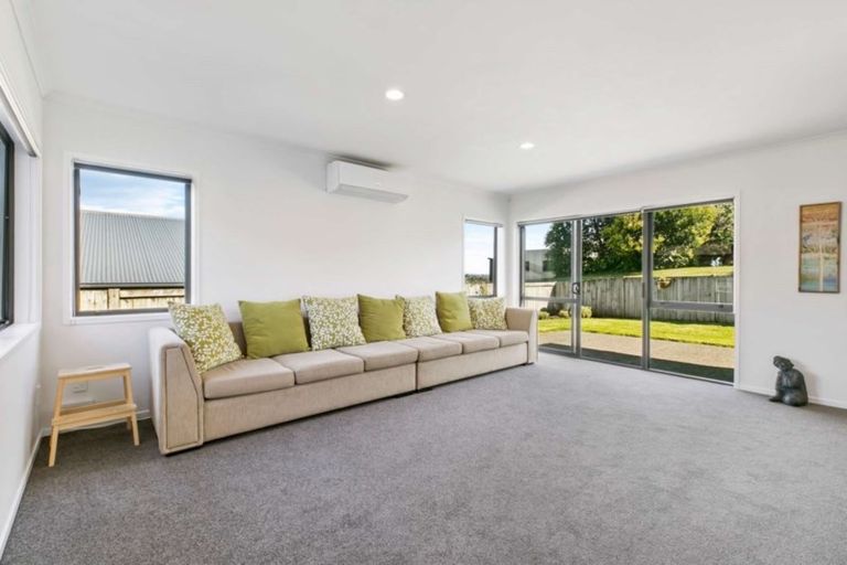 Photo of property in 53 Discovery Avenue, Welcome Bay, Tauranga, 3112