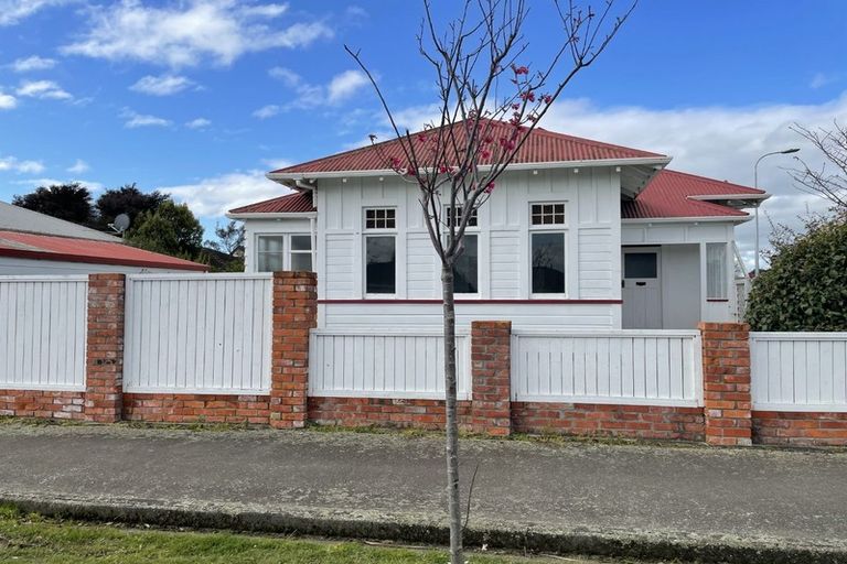 Photo of property in 3 Carow Street, Palmerston North, 4410