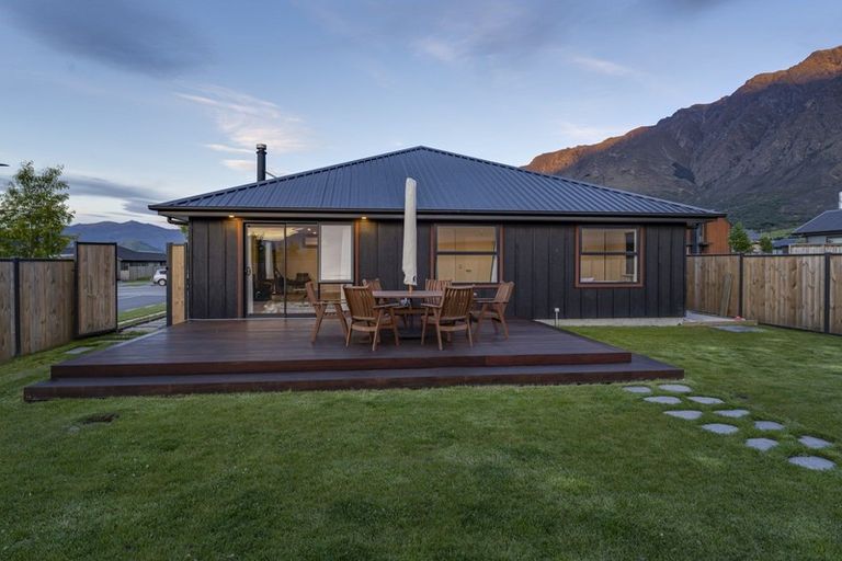 Photo of property in 77 Jack Hanley Drive, Jacks Point, Queenstown, 9371