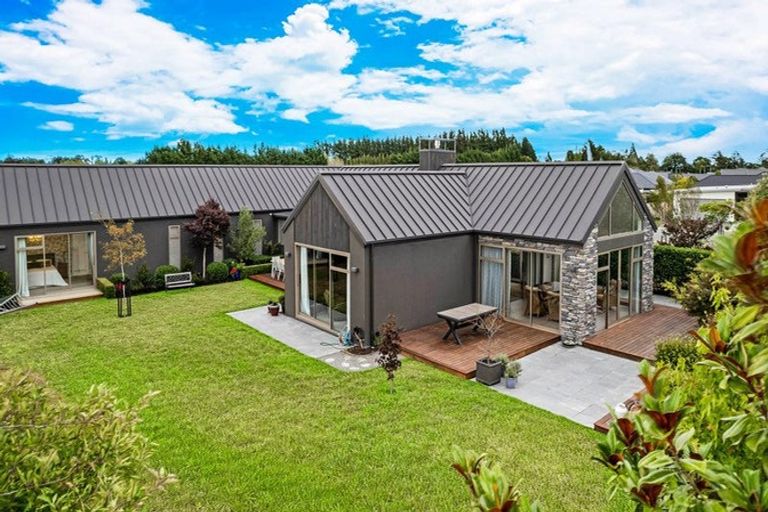 Photo of property in 2 Silver Peaks Drive, West Melton, 7618