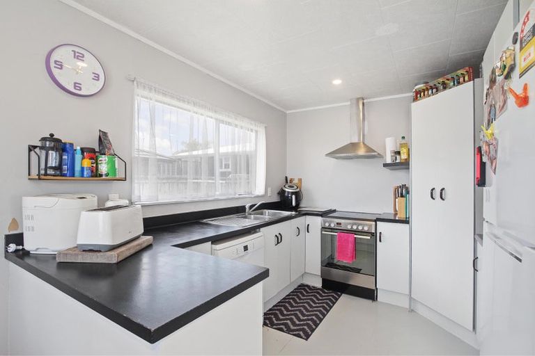 Photo of property in 12a Warriston Avenue, Waiuku, 2123