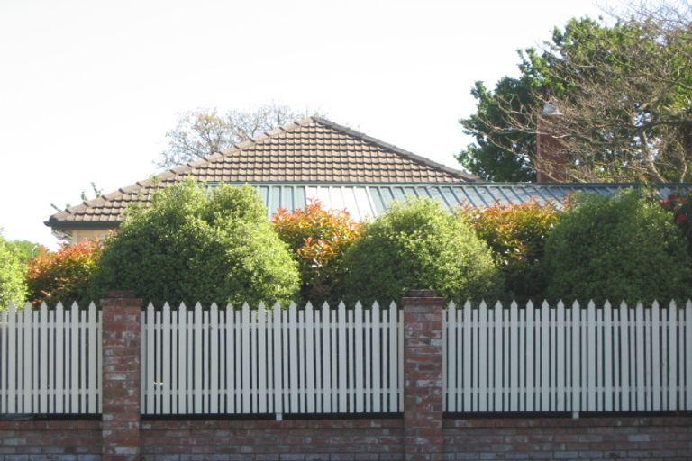 Photo of property in 51 Winters Road, Redwood, Christchurch, 8051