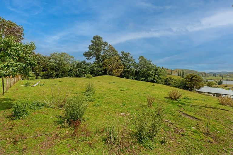 Photo of property in 2 School Road, Tiniroto, Manutuke, 4078