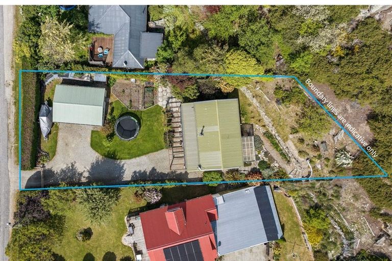 Photo of property in 8 Main Road, Luggate, Cromwell, 9383