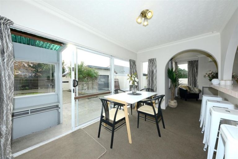 Photo of property in 54 Northcote Road, Northcote, Christchurch, 8052