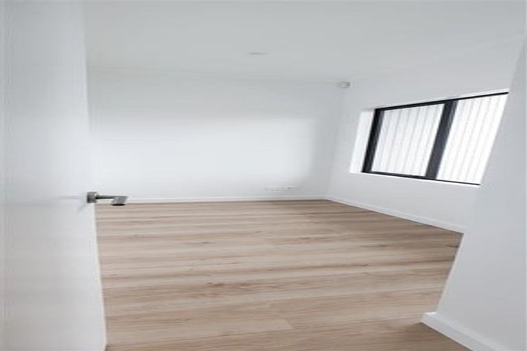 Photo of property in 9 Hudson Bay Road, Hobsonville, Auckland, 0616