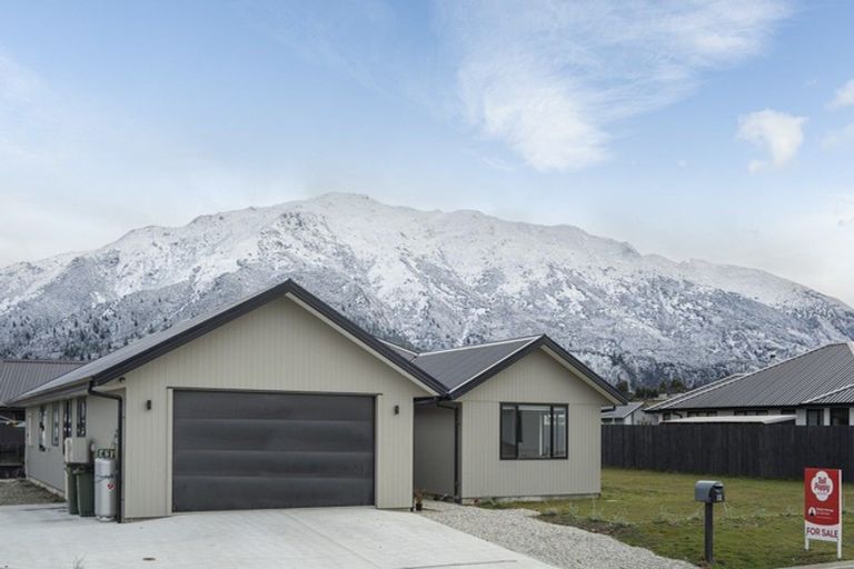 Photo of property in 14 Dingle Street, Lake Hawea, Wanaka, 9382