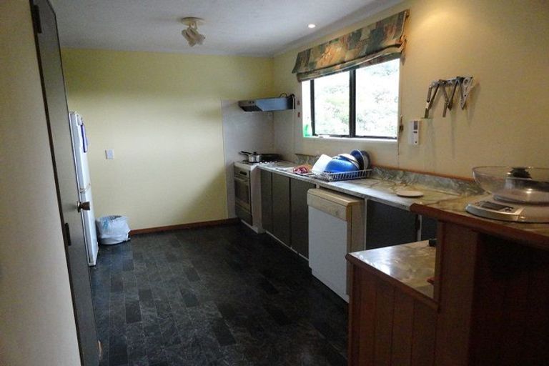 Photo of property in 113 Percy Dyett Drive, Karori, Wellington, 6012