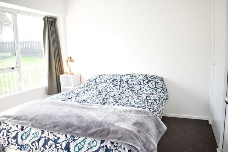 Photo of property in 9/32 Akaroa Drive, Maupuia, Wellington, 6022