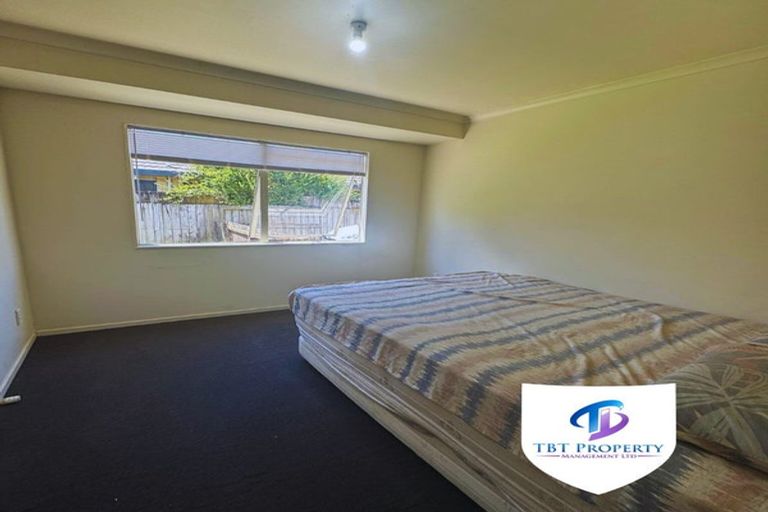 Photo of property in 10 Portrush Lane, Takanini, 2112