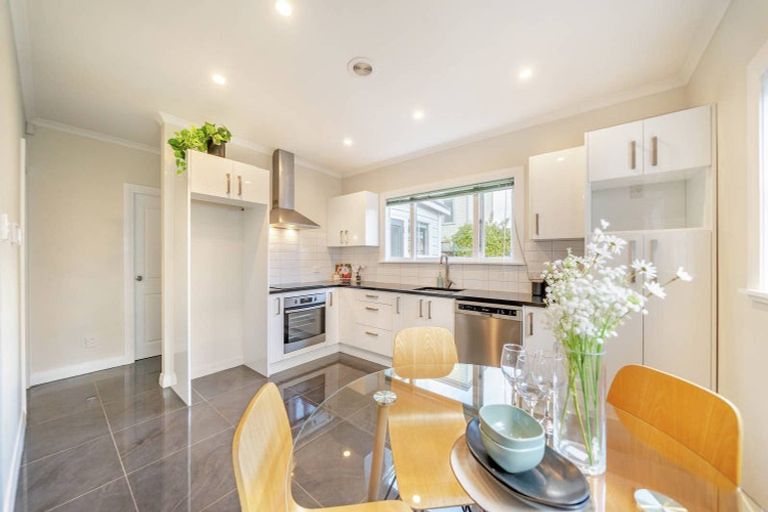 Photo of property in 22 Elizabeth Street, Petone, Lower Hutt, 5012