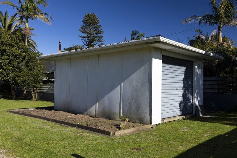 Photo of property in 16 Adamson Road, Taipa, 0420