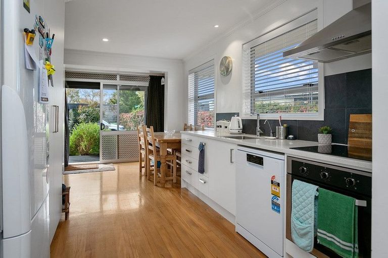 Photo of property in 35 Grosvenor Street, Cambridge, 3434