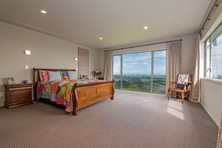 Photo of property in 307 Ngahere Park Road, Turitea, Palmerston North, 4472