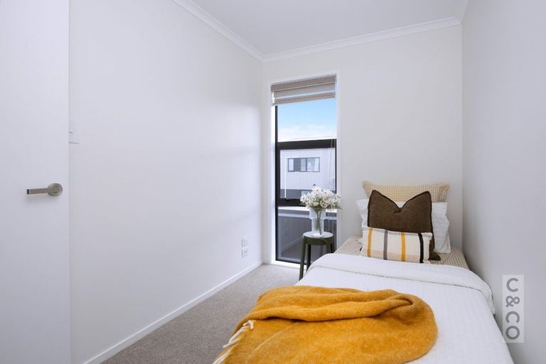 Photo of property in 24 Manarini Road, Westgate, Auckland, 0614