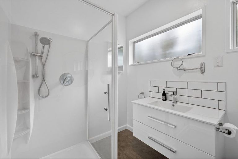 Photo of property in 1/22 Hackthorne Road, Cashmere, Christchurch, 8022