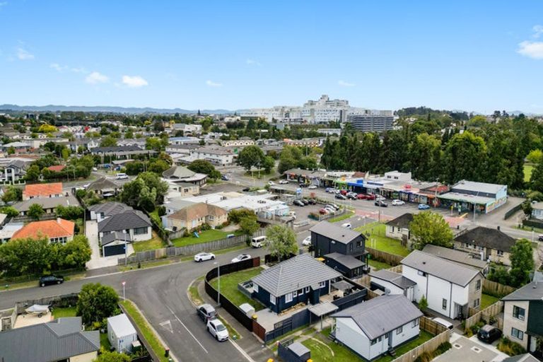 Photo of property in 22 Willis Street, Bader, Hamilton, 3206