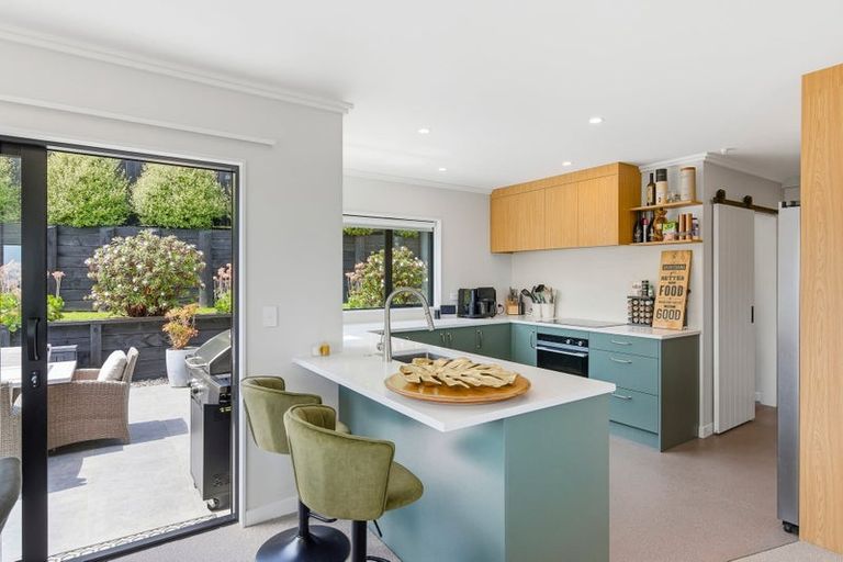 Photo of property in 11 Wilson Way, Waikanae, 5036