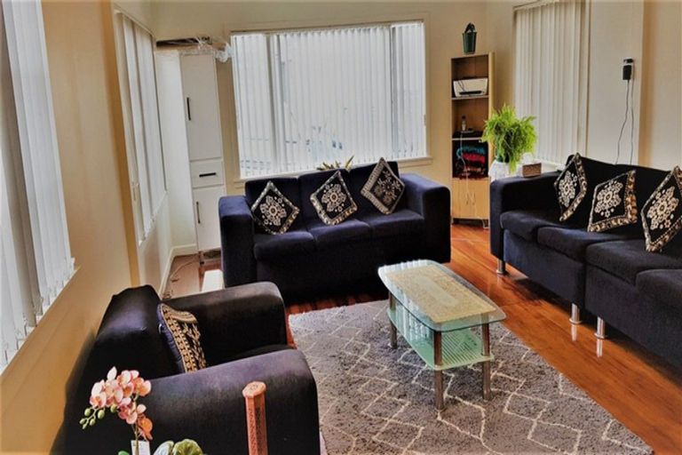 Photo of property in 3/41 Victoria Road, Papatoetoe, Auckland, 2025