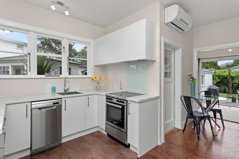 Photo of property in 18 Pascoe Avenue, Mairehau, Christchurch, 8013